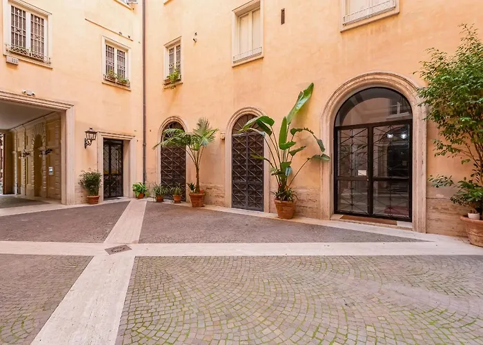 Luxury Via Veneto Apartment Walk To Spanish Steps